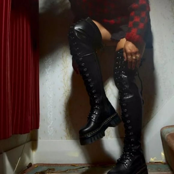 COSPLAY RARE Dr. Martens 22-Eye All Leather Thigh-high Platform Boots Size11 NIB - Picture 5 of 13